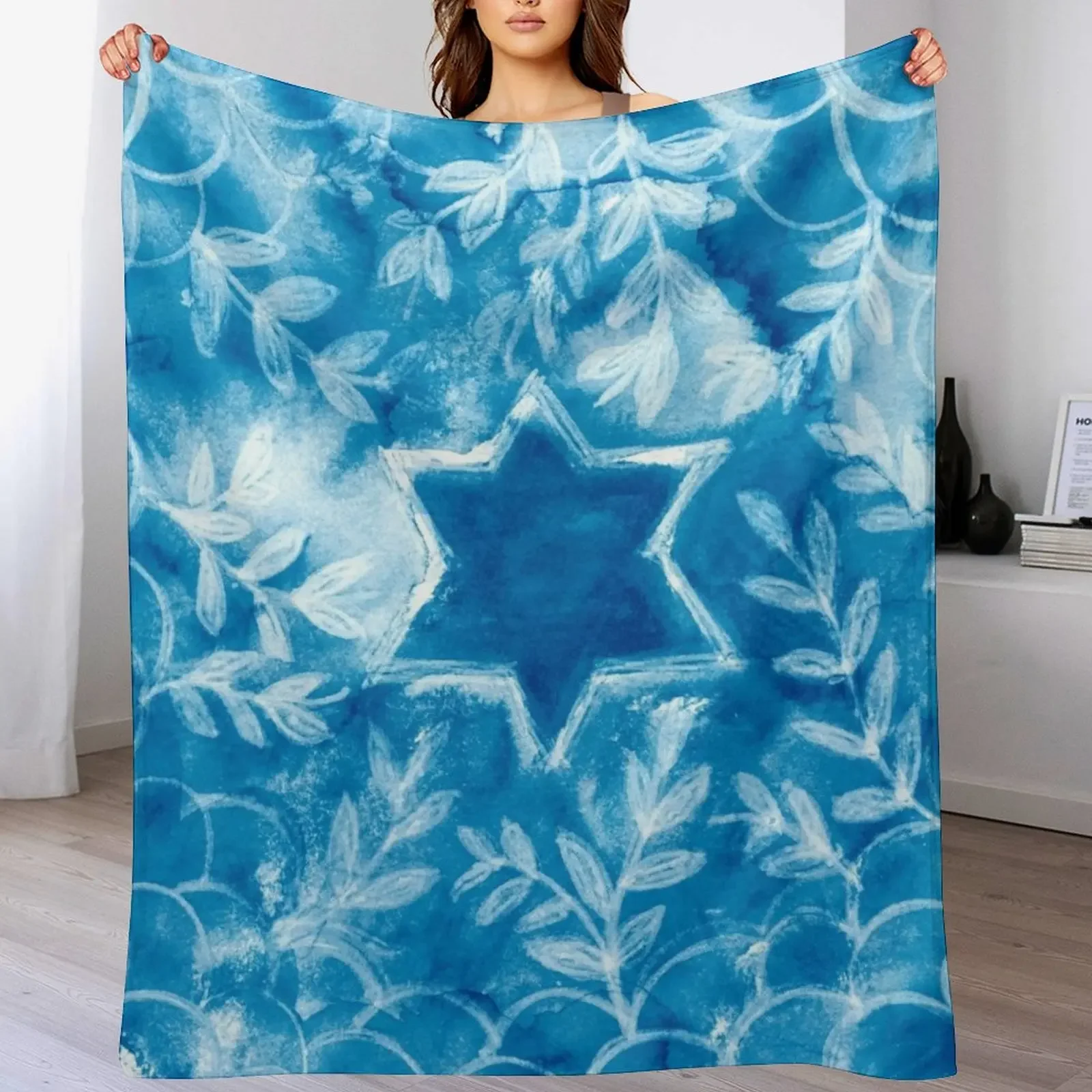 

Hanukkah Star, Round in Blue Watercolor with Floral White Ink Throw Blanket Luxurious Soft Fuzzy Blanket for Sofa Bed