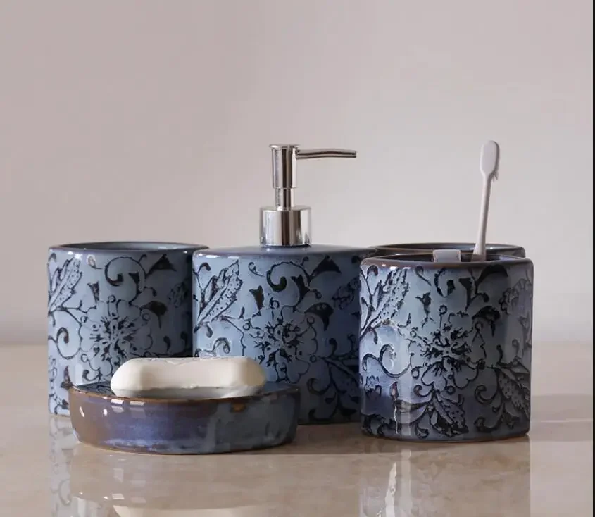 

Retro Ceramic Bathroom Five-piece Wash Kit Bathroom Hand Soap Bottle Soap Dish European Style Home Bathroom Accessories Set