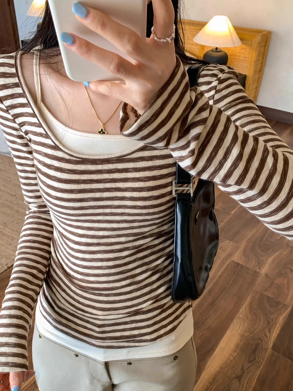Korean Sle Fake Two-Piece Base irt T-irt Women's Autumn Winter New Inner Match High-End Stripe Design Top
