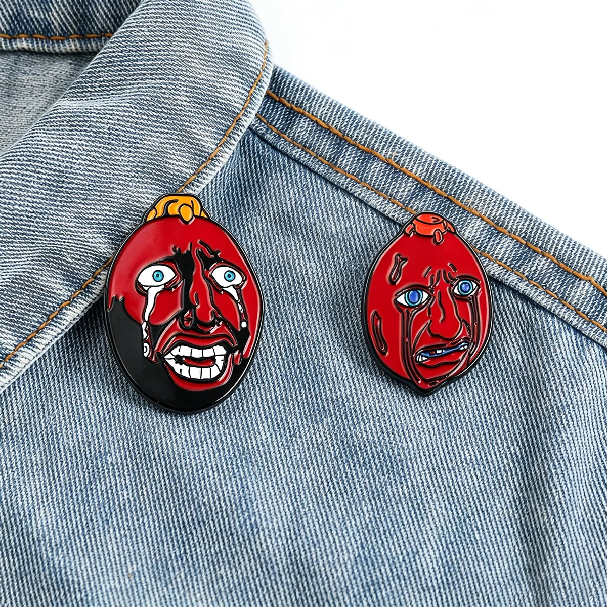 2Pcs/Set Anime Berserk Behelit Enamel Brooch Metal Badge Backpack Hat Lapel Pin Cosplay Jewelry Accessories Gift For Friends
