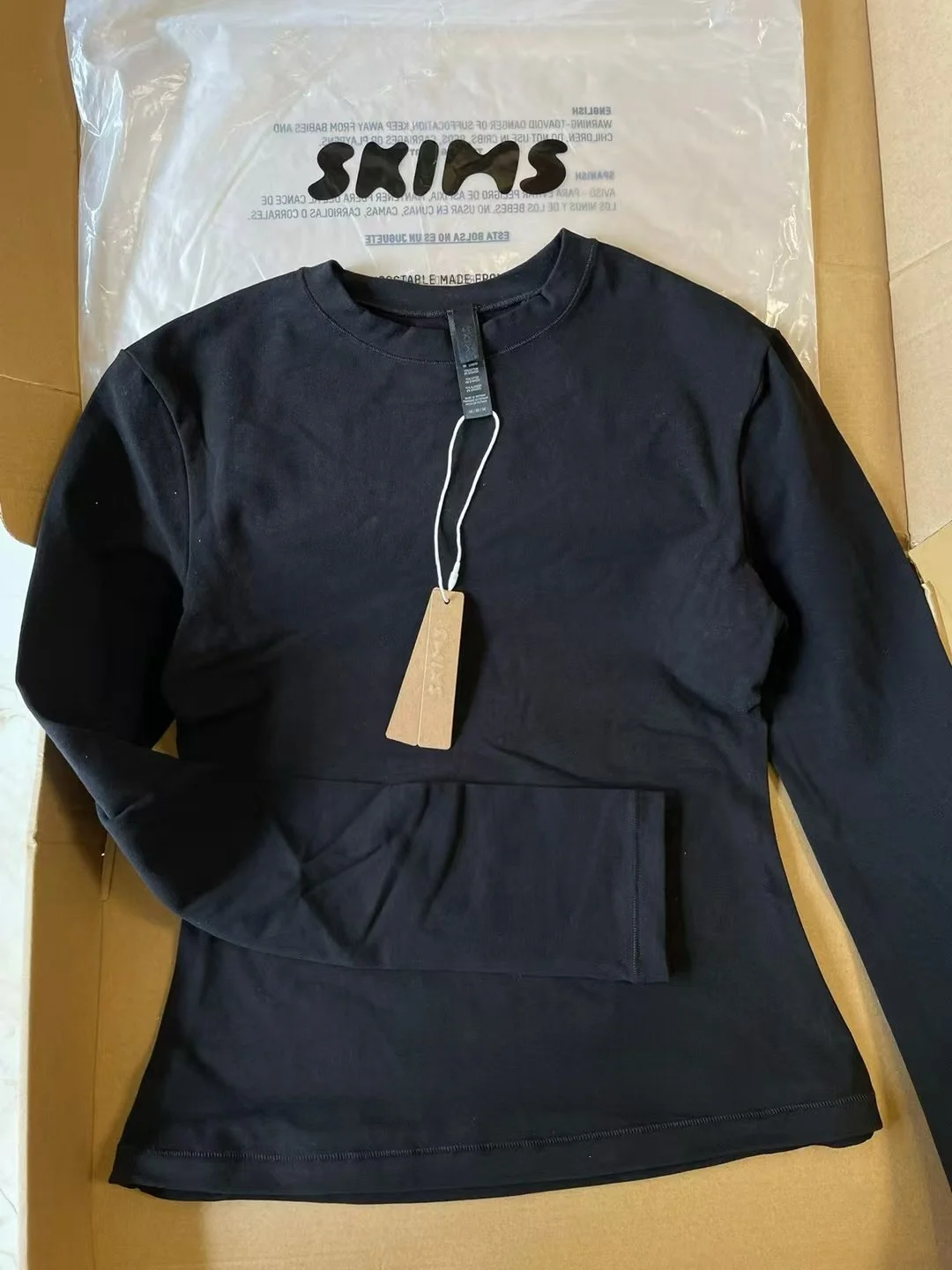 เสื้อยืดคอกลมผ้าฝ้ายคาร์เดียนแท้ทรงเข้ารูป แขนยาว สไตล์ลำลองอเนกประสงค์ เหมาะสำหรับฤดูใบไม้ผลิ แฟชั่นสำหรับผู้หญิง