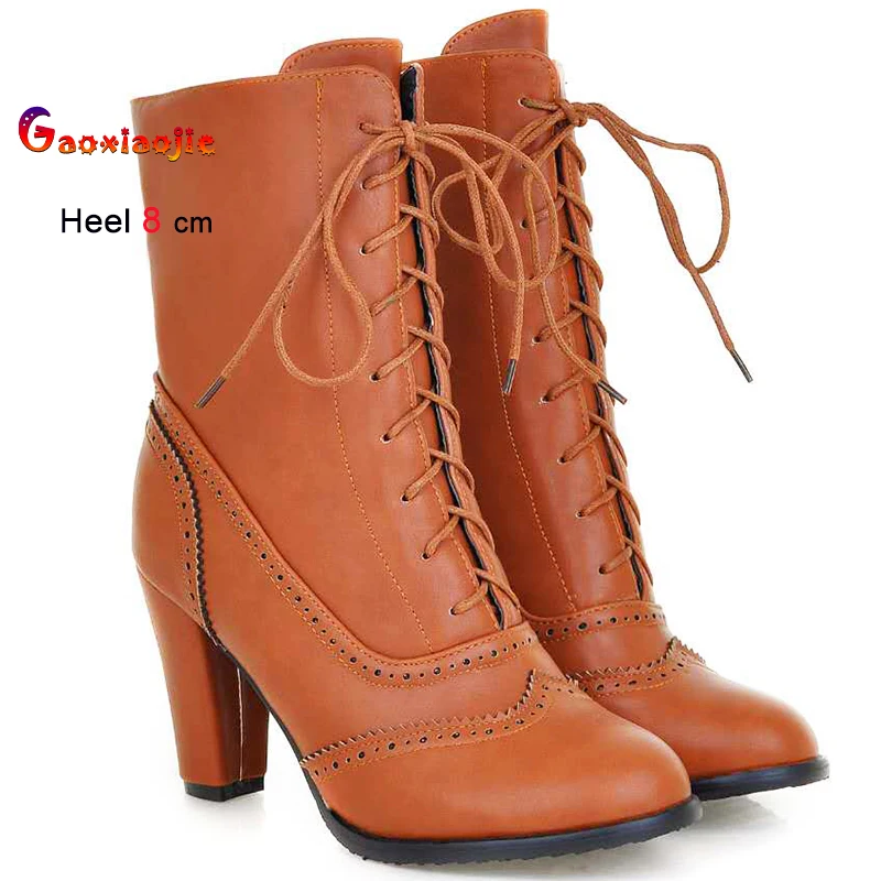 

Бежевые, черные, желтые туфли на высоком каблуке 8 см. Женская обувь. Сапоги до середины икры с острым носком. Женские туфли-лодочки на шнуровке. Сапоги для отдыха.