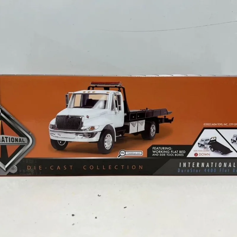 Diecast 1/24 Scale Plate Car Trailer Truck Car Model Doors Can Be Opened The Hood Can Be Opened Model Pieces Flaw Special Price