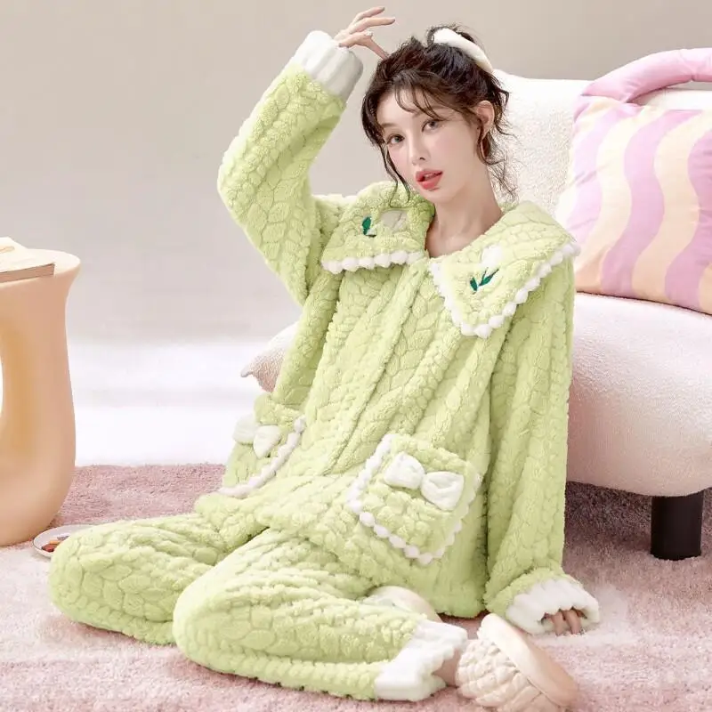 

flannel Women's pajamas homewear autumn winter Comfortable Sleepwear keep warm cute sweet Cotton Pajama Set coral fleece suit