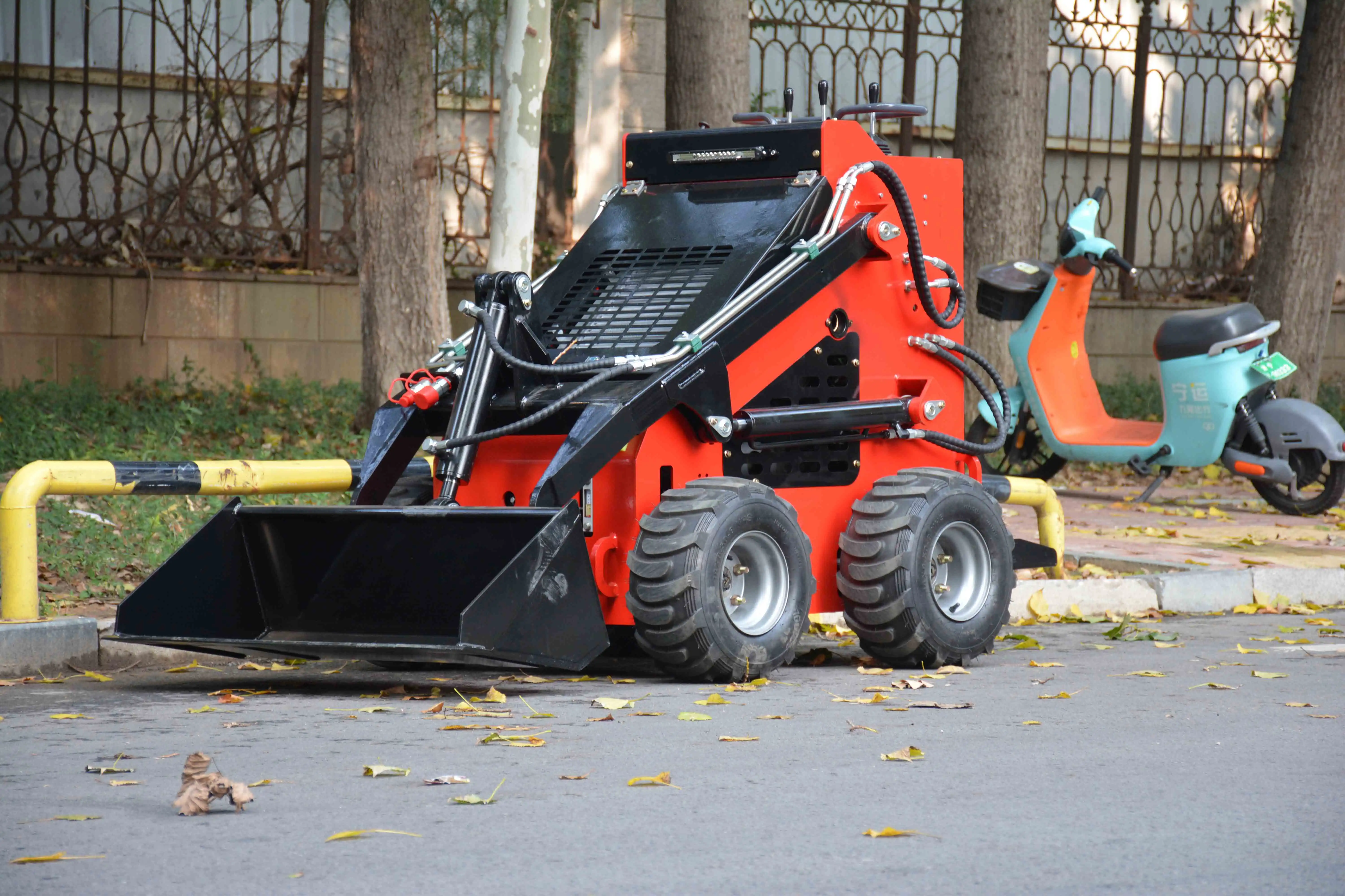 AST-360Sスキッドステアローダーホイールローダー1トン小型ローダー、農場、果樹園、建設作業用、中国カスタマイズ