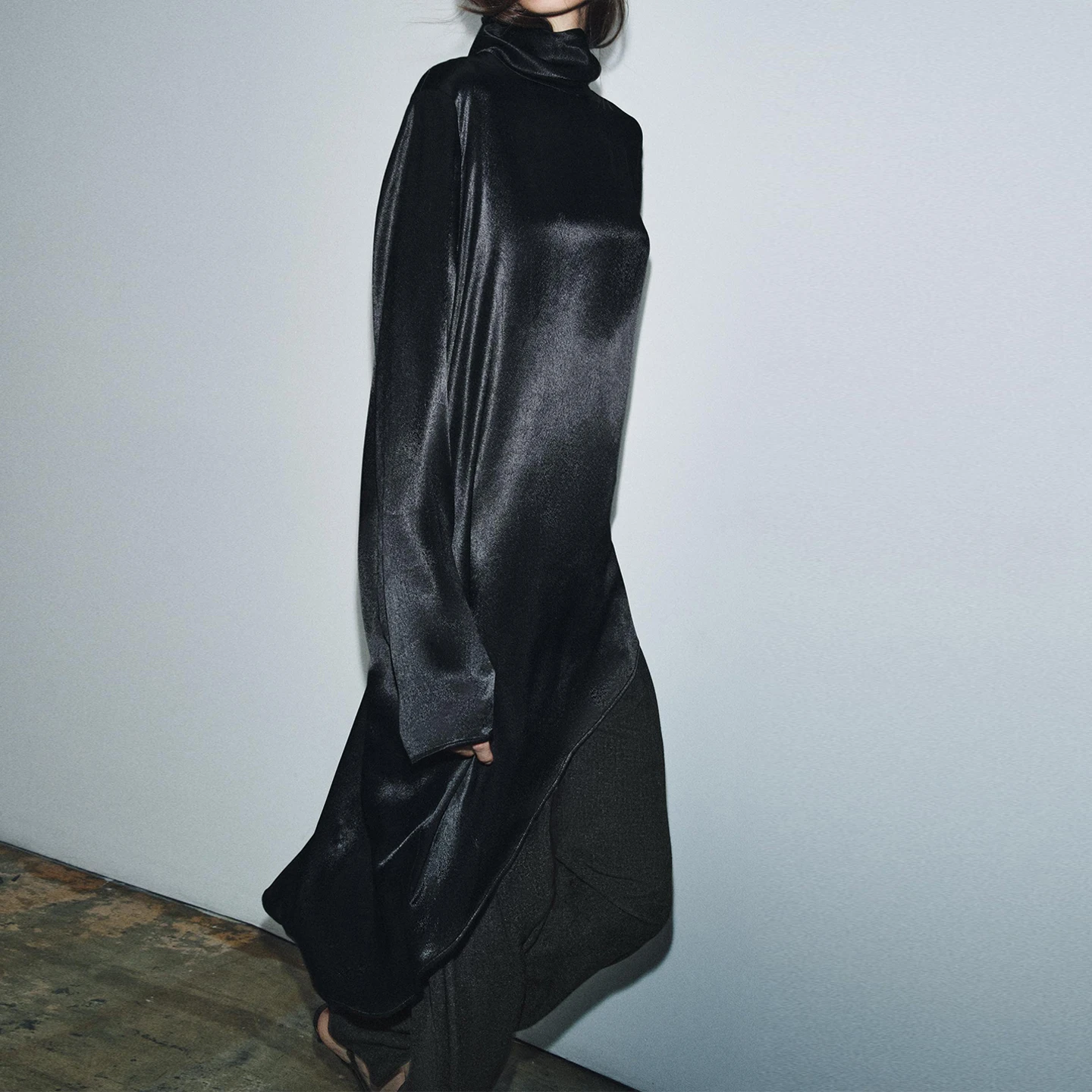 Z femmes asymétrique Long col haut irt polyvalent Ele Faionable 2025 nouveauté coupe ample couleur