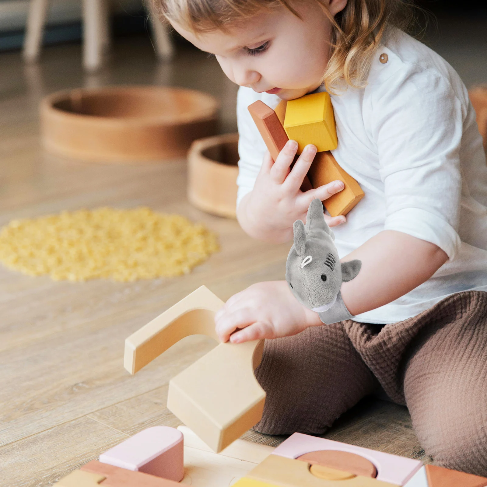 

6 Pcs Snap Ring Shark Fabric Party Wristbands Kids Slap Bracelets Birthday Favors Ocean Animal Decorations