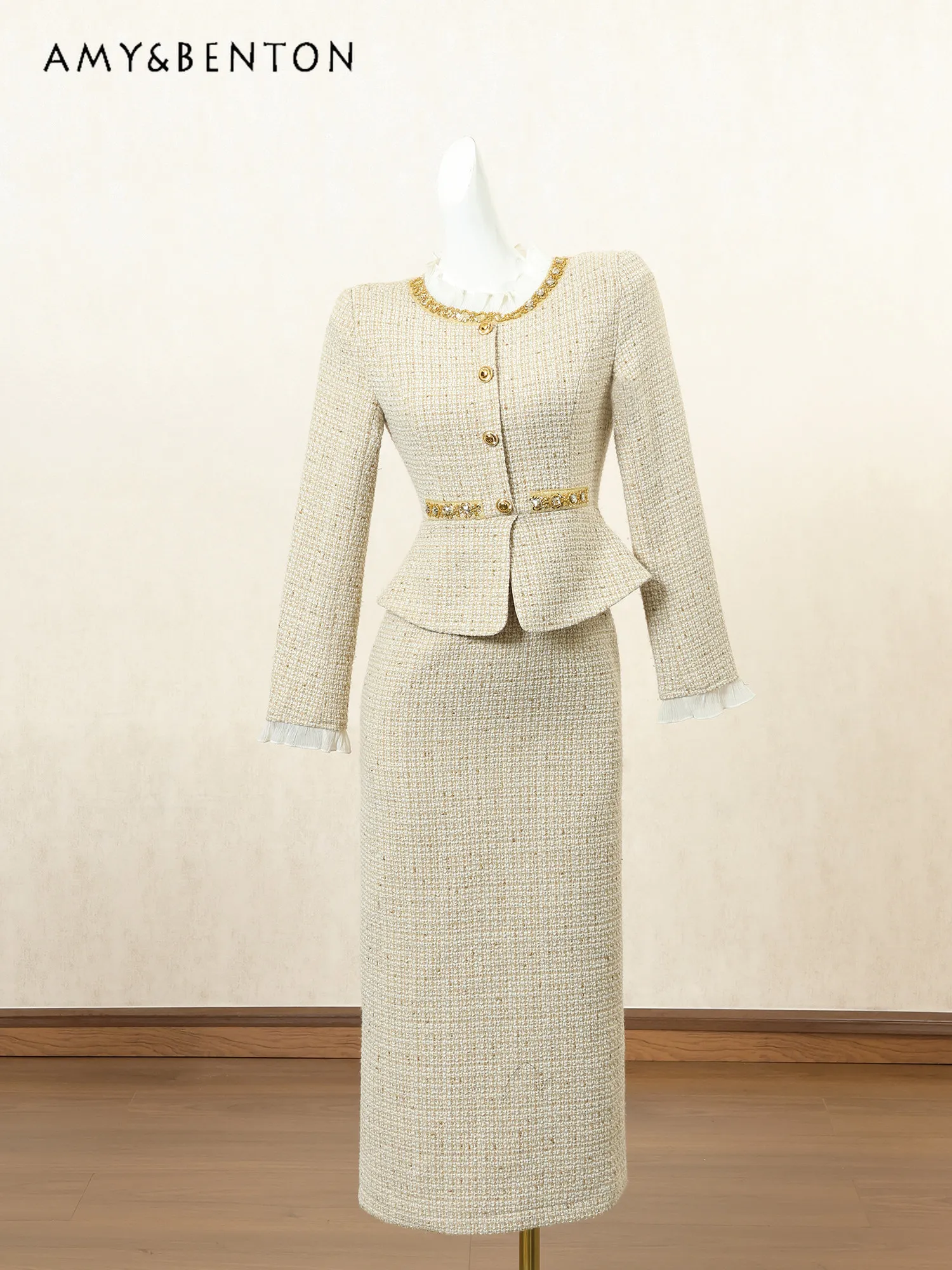 

2026 Spring and Autumn French Retro Style Women's Heavy Embellished Design High-End Banquet Beige Slim High Waist Long Dress