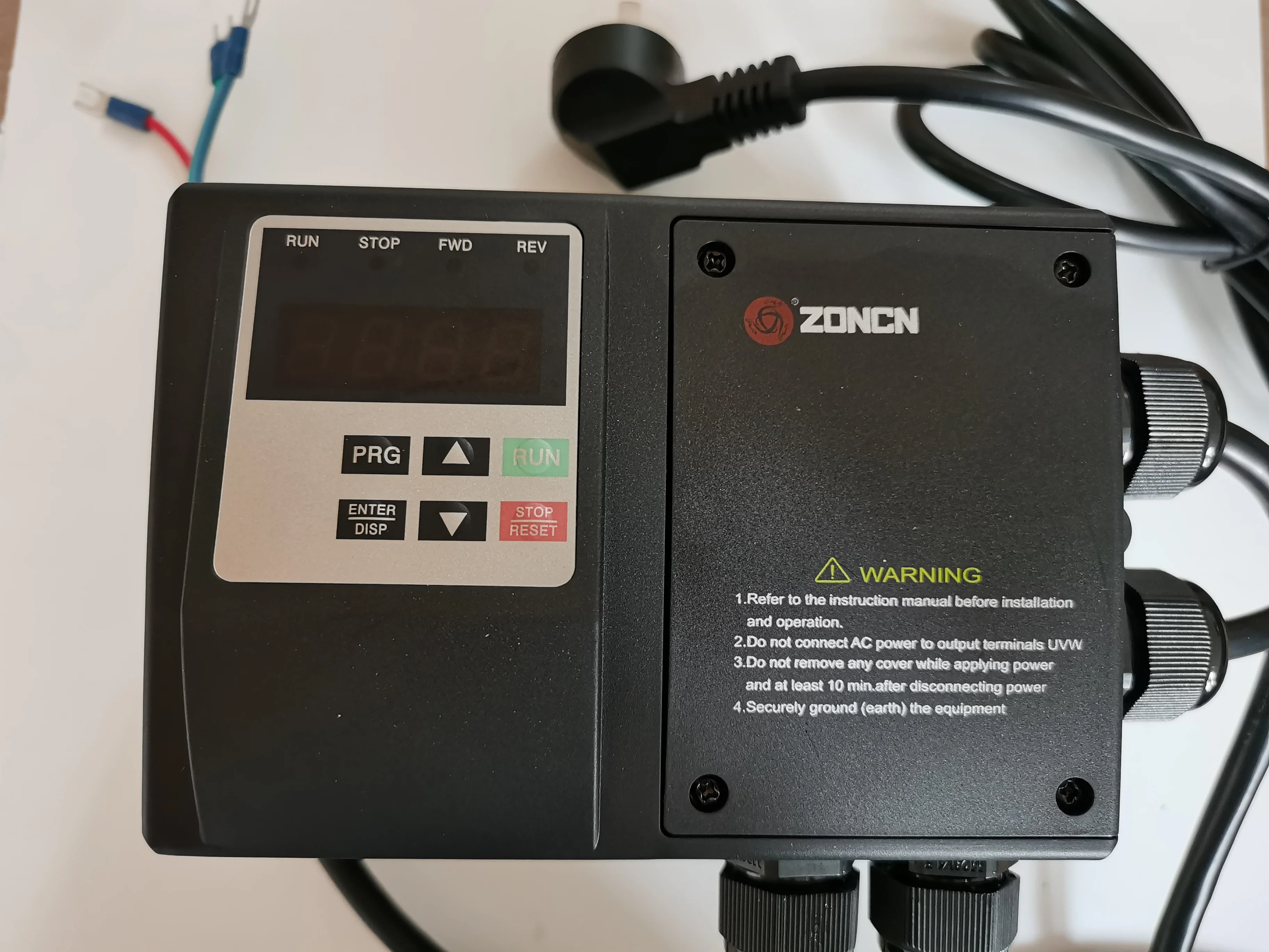 2026 Z5400A01D5K-BF Z5400A02D2K-BF Z5200A01D5K Backpack Waterproof Inverter