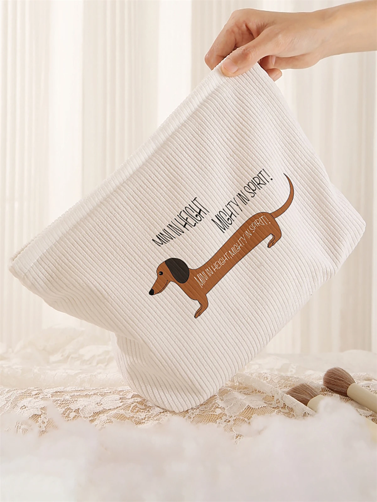 Trousse de maquillage en velours côtelé imprimé motif chien saucisse, boîte de rangement de maquillage légère à fermeture éclair, sac multifonctionnel avec doublure