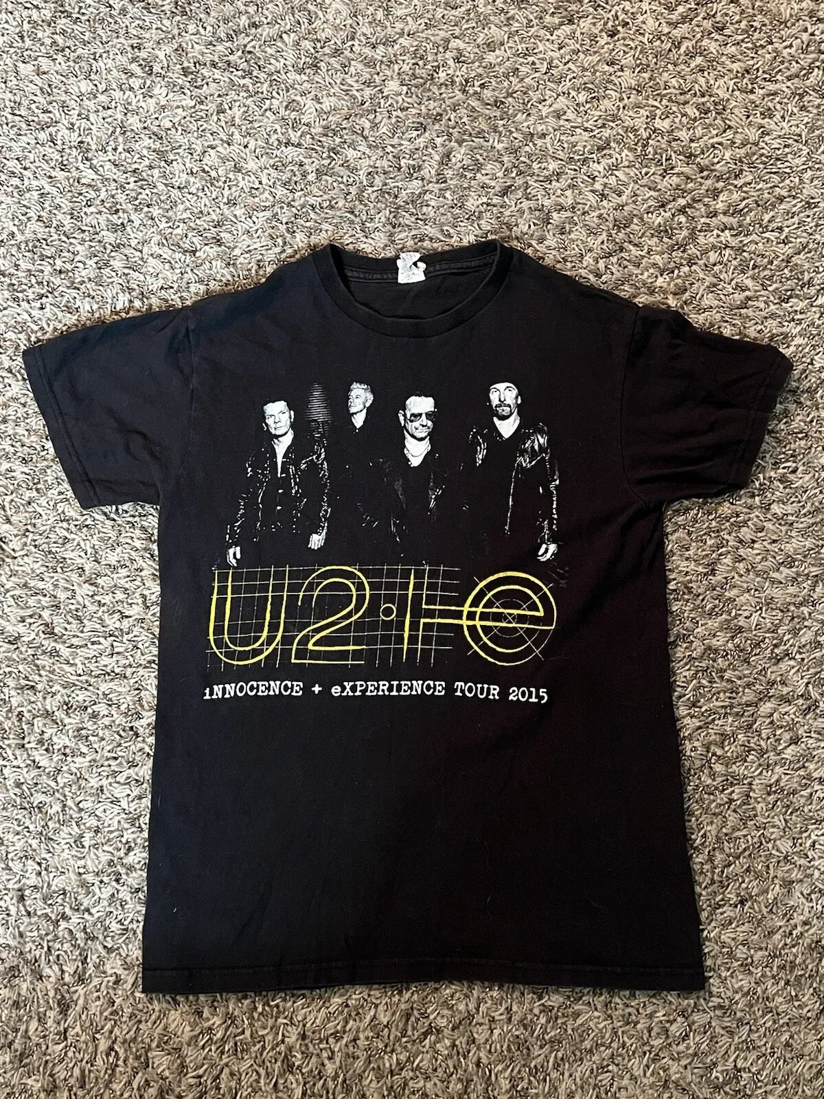 U2 Innocence Experience Tour 2015 S Camiseta pequena banda de rock de concerto dupla face