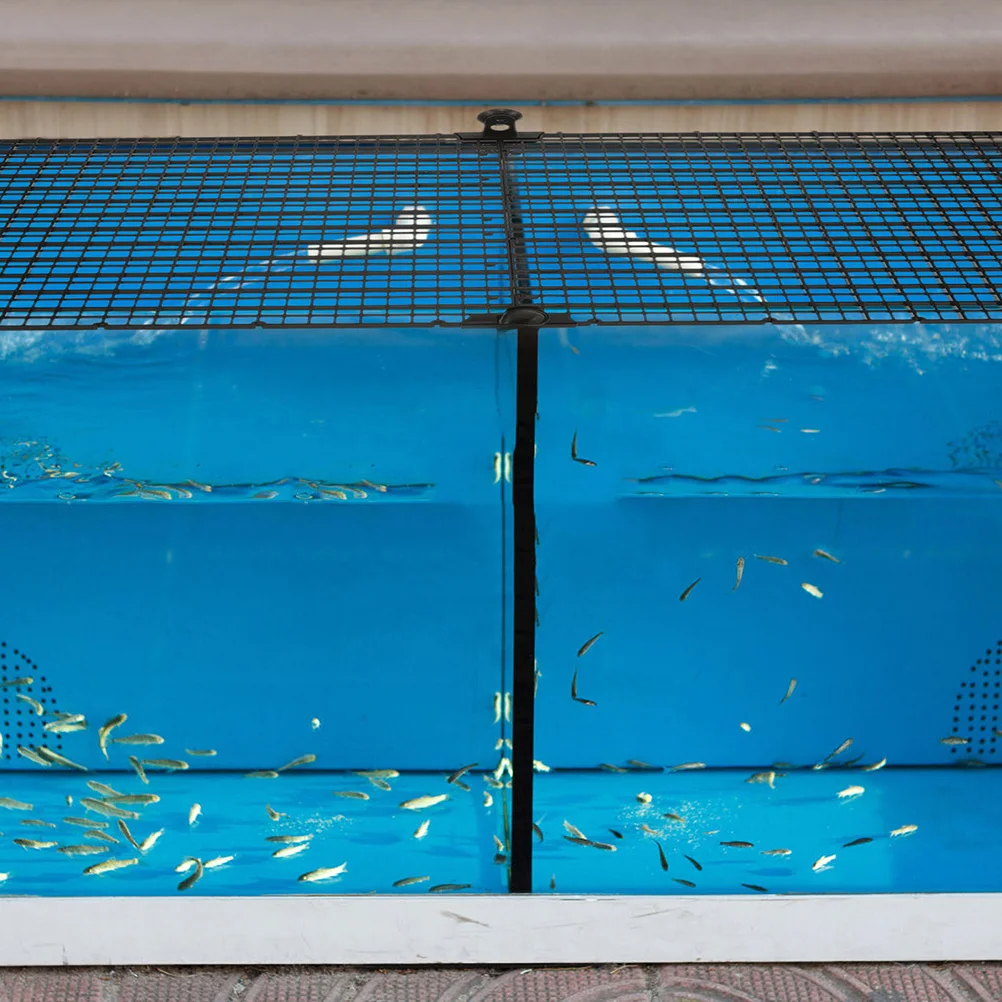 

4Pcs Fish Tank Plastic Grid Plates Aquarium Divider Betta Fish Separator Secure Jump Prevention Flexible Tank Grid