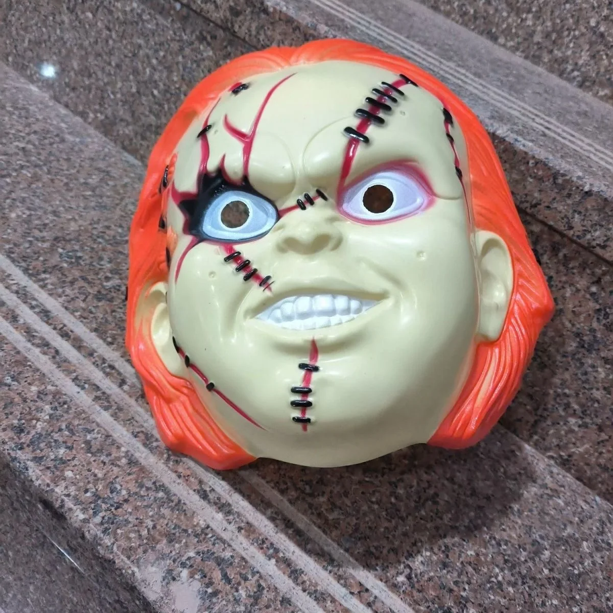 Heißer Horror Film Thema Chucky Masken Kinderspiel für Karneval Halloween Cosplay Requisiten Verkleidung Maske Männer Frauen Gruselige Maske Liefert