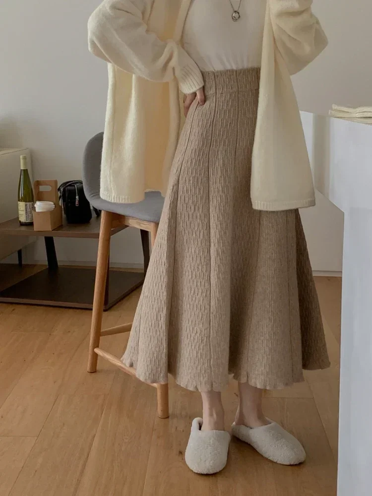 Fashion Knitted Long Skirts Elastic High Waist Temperament Elegant Half Skirt 2024 Autumn and Winter New Loose White Skirt