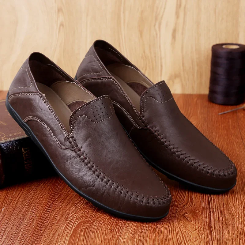 Genuine Leather Men Casual Shoes Designer Luxury Brand Mens Loafers Moccasins Breathable Slip on Male Boat Shoes Plus Size 37-47