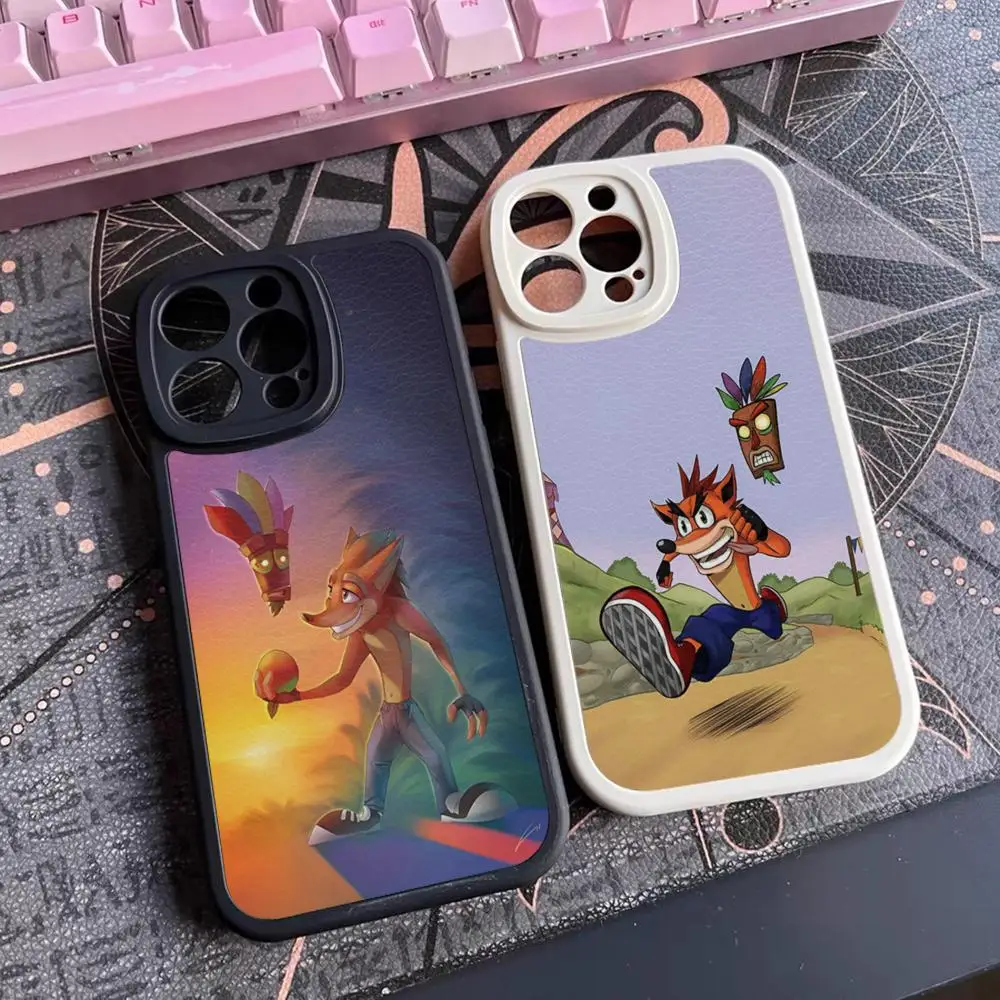 Crash Bandicoot Game Phone Case For Iphone 15 14 12 13 Pro Max 11 Mini X Xr Xs 7 8 Puls Lambskin Silicone Cover