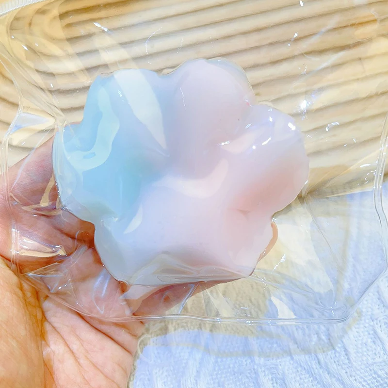 Kawaii Cute TPR Gradient Ice Cream Cat Paw Squeeze Toys giocattolo di decompressione a rimbalzo lento riduce lo Stress giocattolo per bambini per giocattoli per bambini