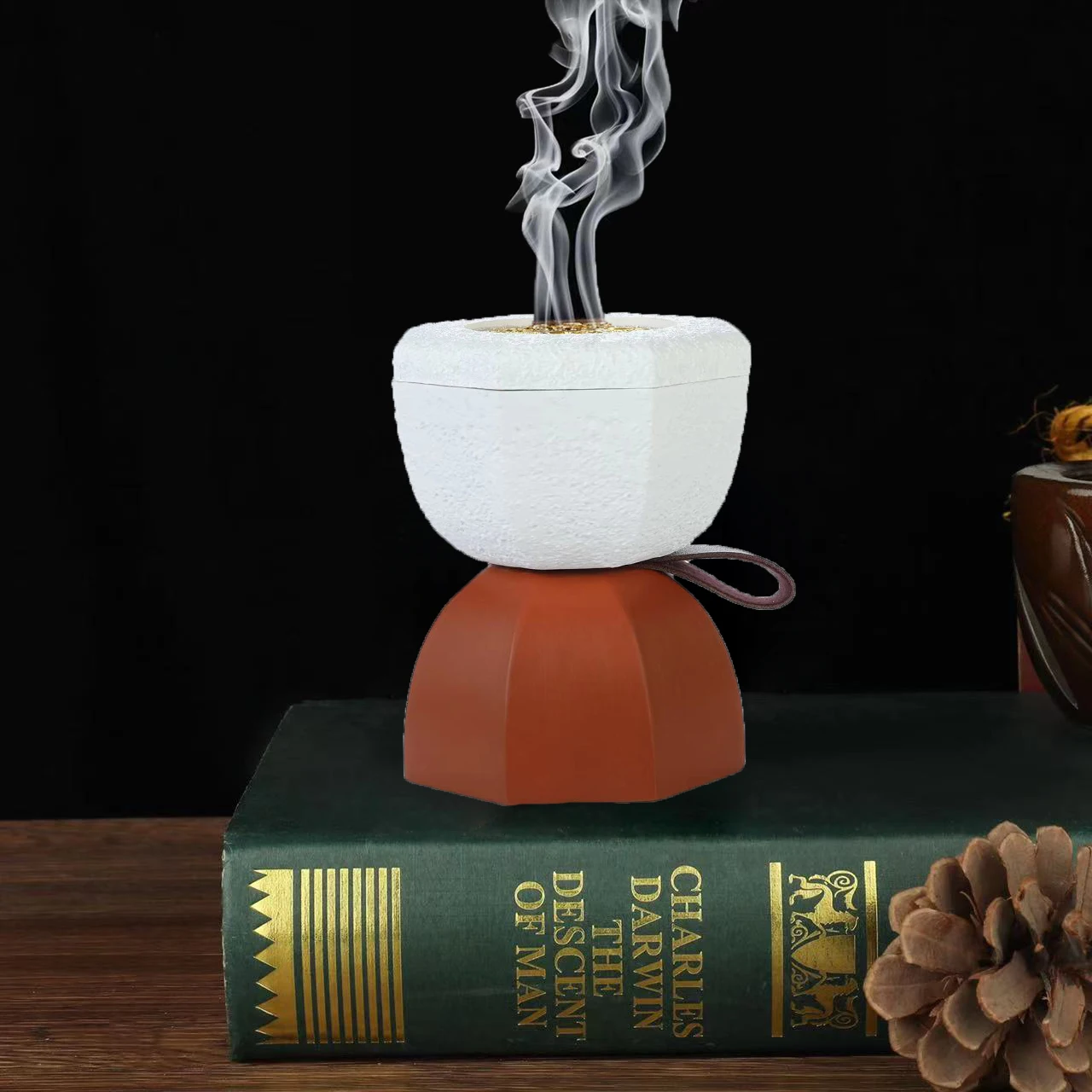 2023 Small Arabic Incense Burner Resin Incense Holder for Study Room Decor Incense Stove Ramadan Gift for Home Household Decorat