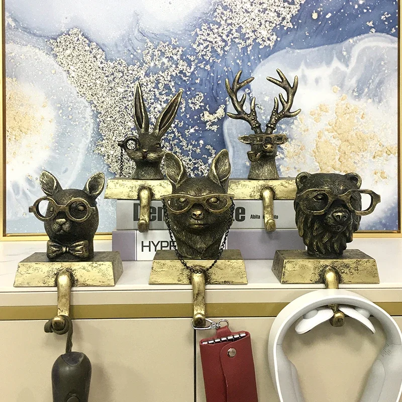 Animal Head Hooks Indoor Bedroom Living Room Entrance Table Towel Shirt Scarf Key Chain Storage Hooks Luxury Figurines Ornaments