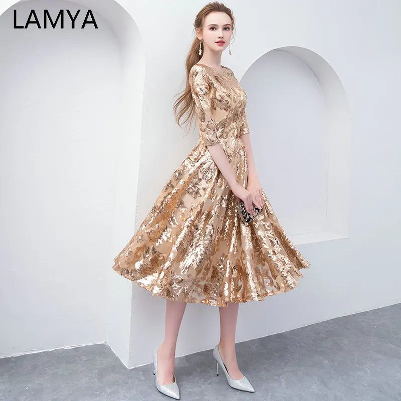 Customized Cheap Plus Size Gold Sequins Prom Dresses Half Sleeve Organza Evening Party Gown Knee Length O Neck Rode De Soiree