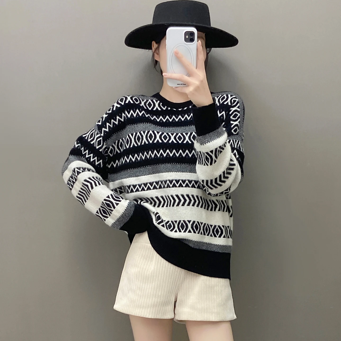 

Winter Women's 100% Cashmere Sweater Casual Striped Knitted Blouse Loose round Neck Warm Geometry Jumper Casual Winter Top