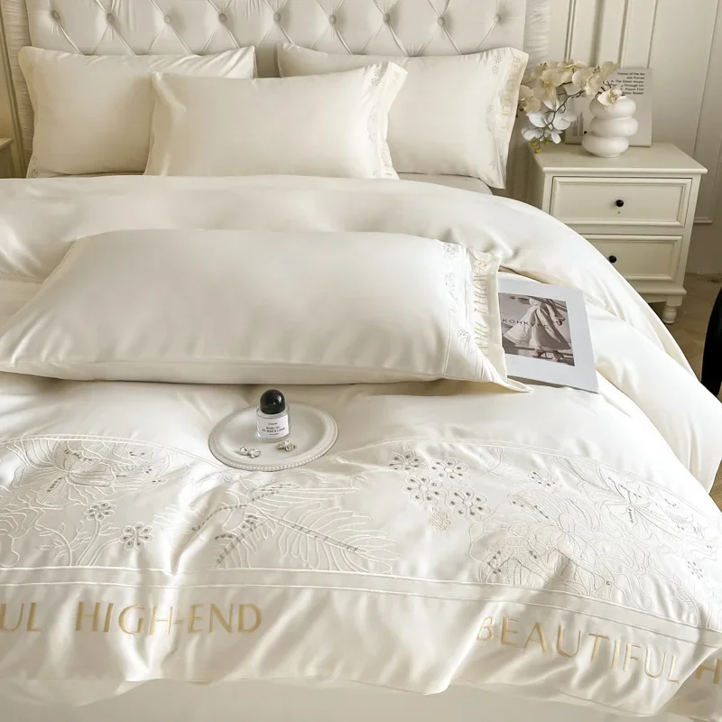 

Embroidery Faux Silk Bedding Set Premium Rayon Smooth Breathable Comforter Sets Cooling Sleeping Naked Double Bedsheet Kit