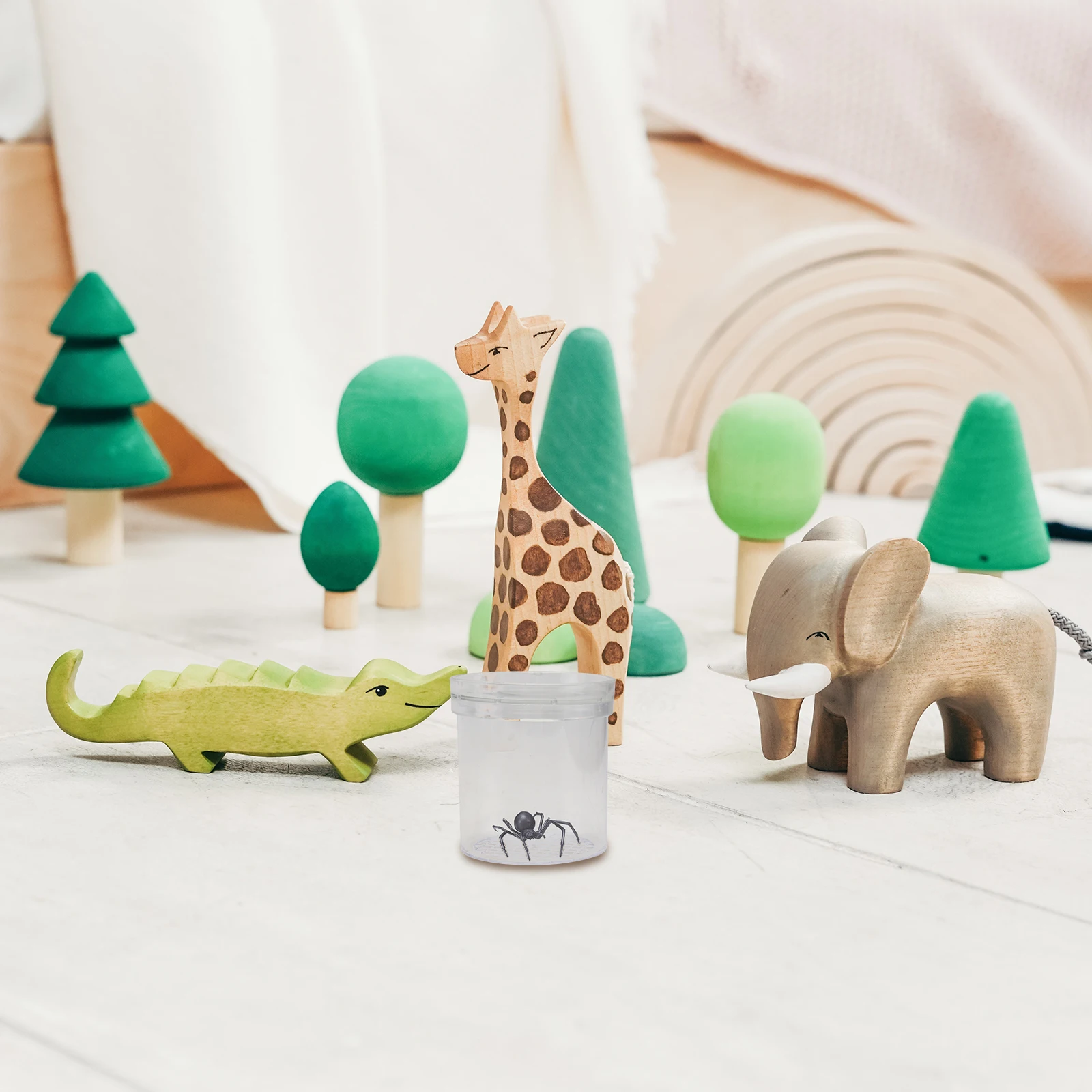 

6pcs Handheld Magnifier Plastic Jar Viewer Tool Insect Viewer For Kids Plastic Insect Jar Kids Toy Biological Study