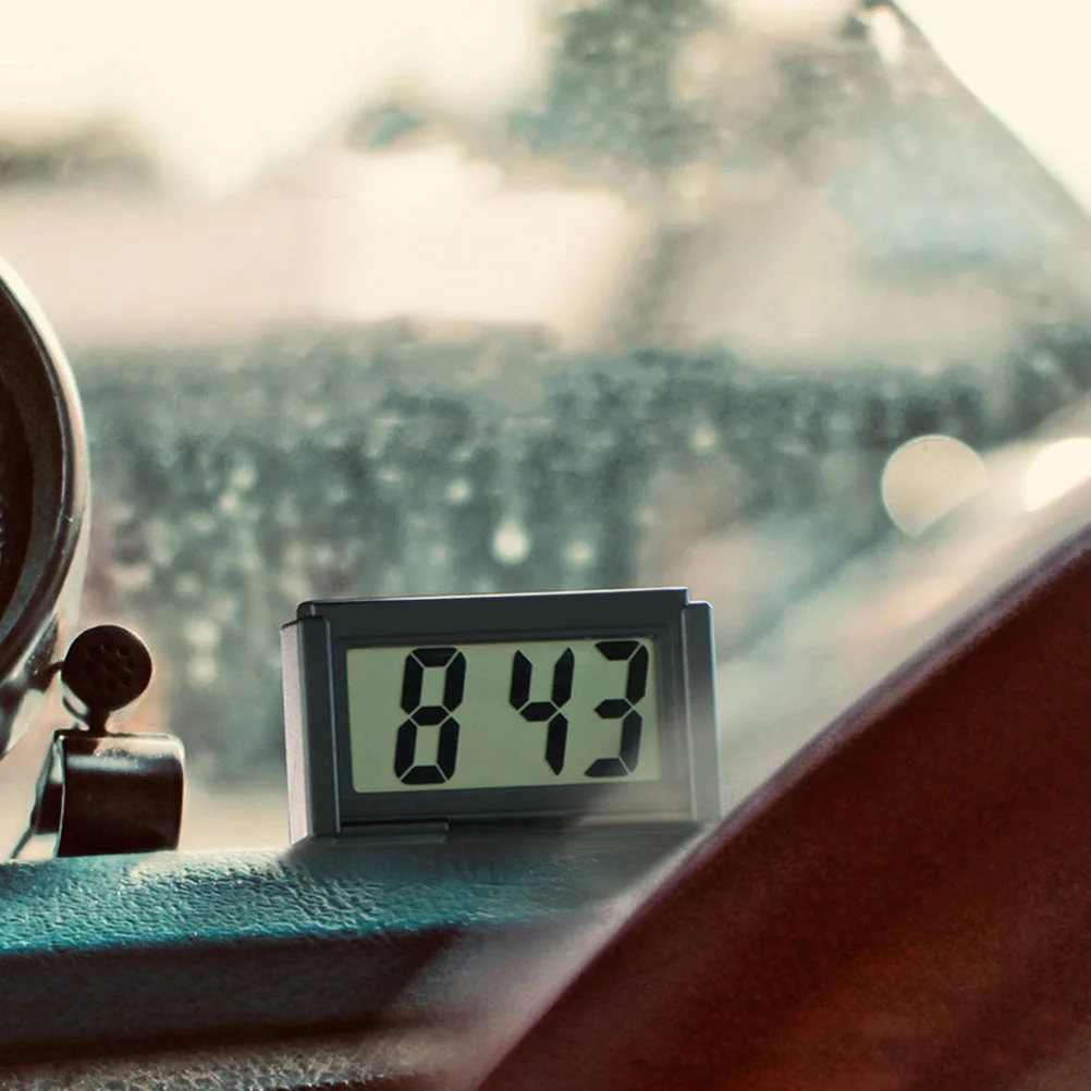 4 قطعة ساعات السيارات الإلكترونية الرقمية لوحة القيادة على مدار الساعة شاشة كبيرة عرض واضح وقت دقيق ساعة بلاستيكية صغيرة للسيارات السيارات