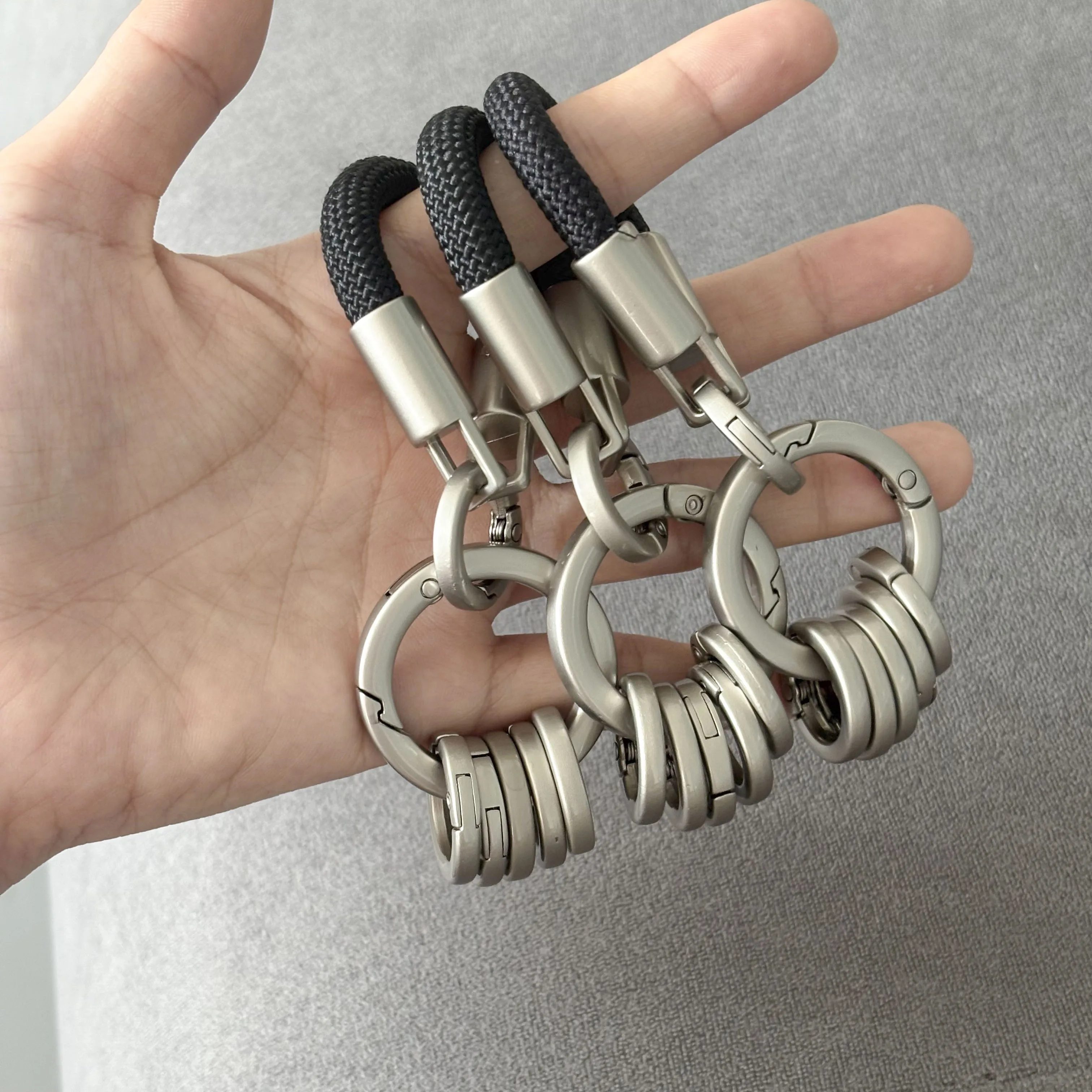 5-teilige und 3-teilige Schlüsselanhänger-Organizer: Schlüsselhalter aus Zinklegierung mit Ringen – Kompakte Metall-Schlüsselverwaltungssysteme, geeignet für E – Detail 3
