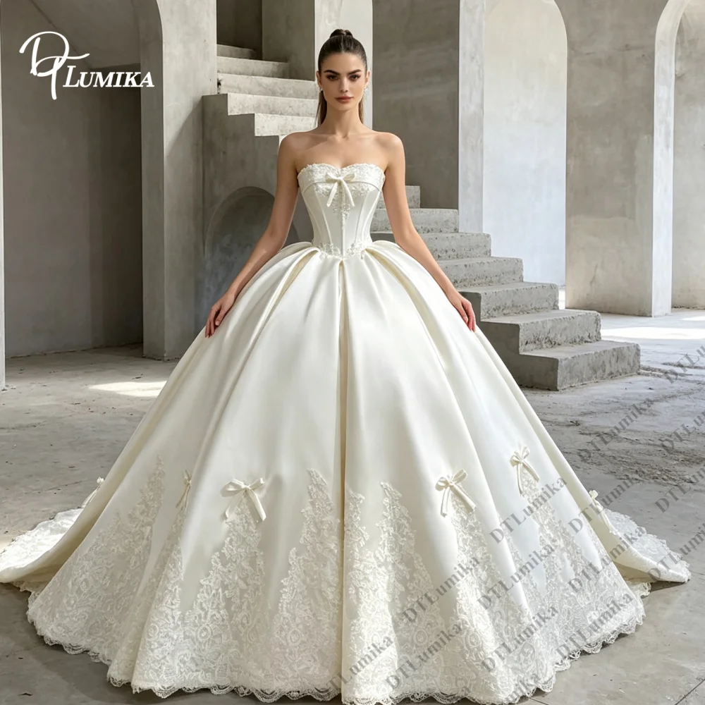 Bow Decor Bridal Gown with Train Floor‑Length Puffy Gown for Bride Sweetheart Strapless Ball Gown Wedding Dress Customized