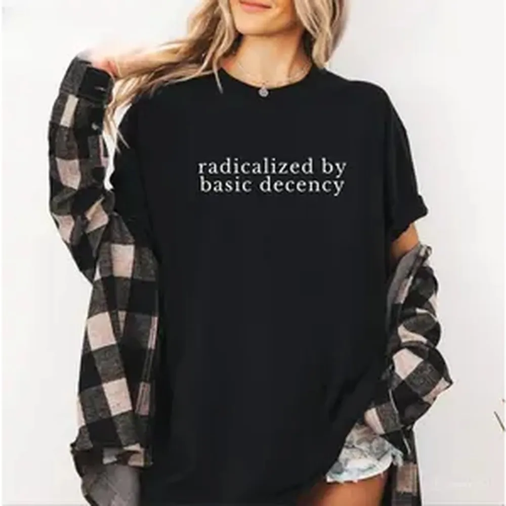 100% Cotton Round Neck Loose Casual Fit Sports Tshirt - Funny Retro Cat Graphic Garment for Anti-Social Introverts