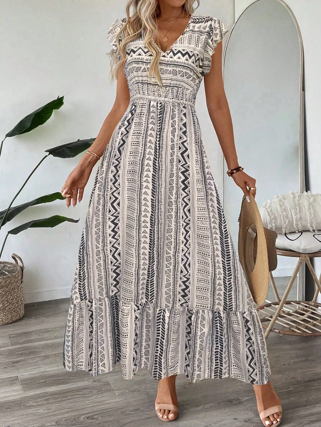

Women's Casual Retro Ethnic Print Long Dress With V-Neck And Ruffled Sleeves