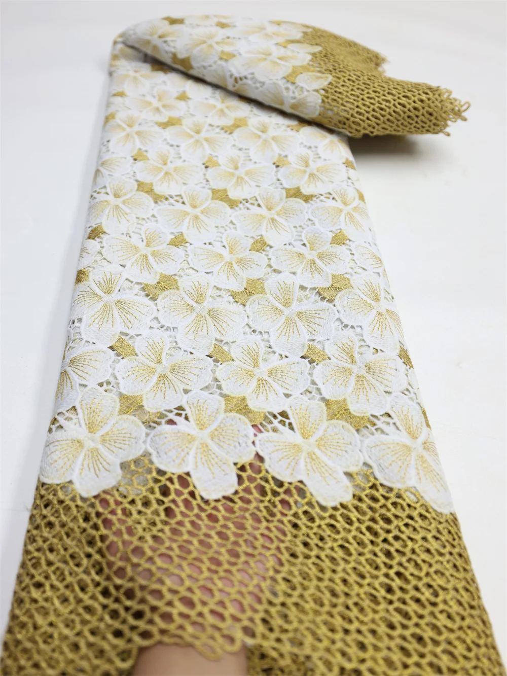 High Quality African Guipure Cord Lace Fabric with Sequins 2023 French Nigeria Lace Fabric for Luxury Wedding Material QF1406-1