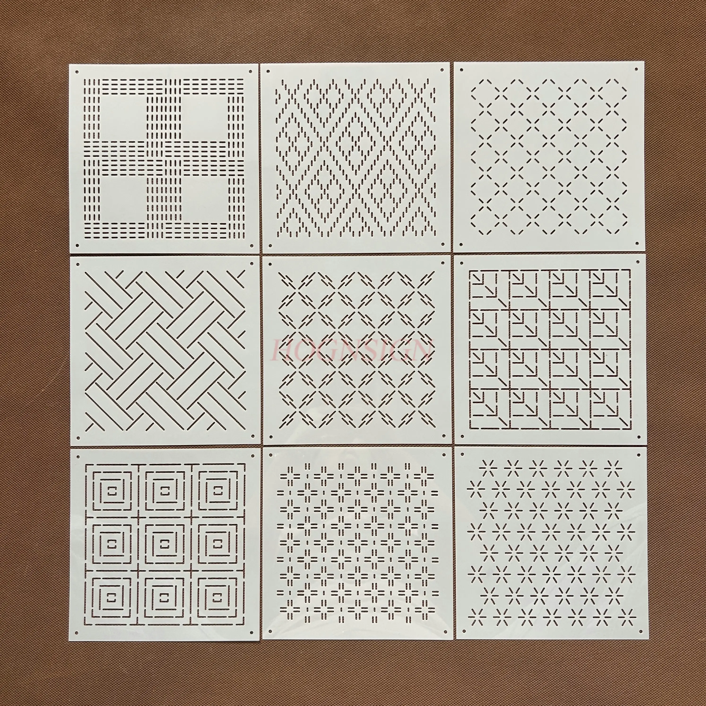 1 قطعة غرزة التطريز قالب التطريز شكل هندسي نقطة مصفوفة سلسلة اللوحة جوفاء التطريز مجلس أداة مساعدة