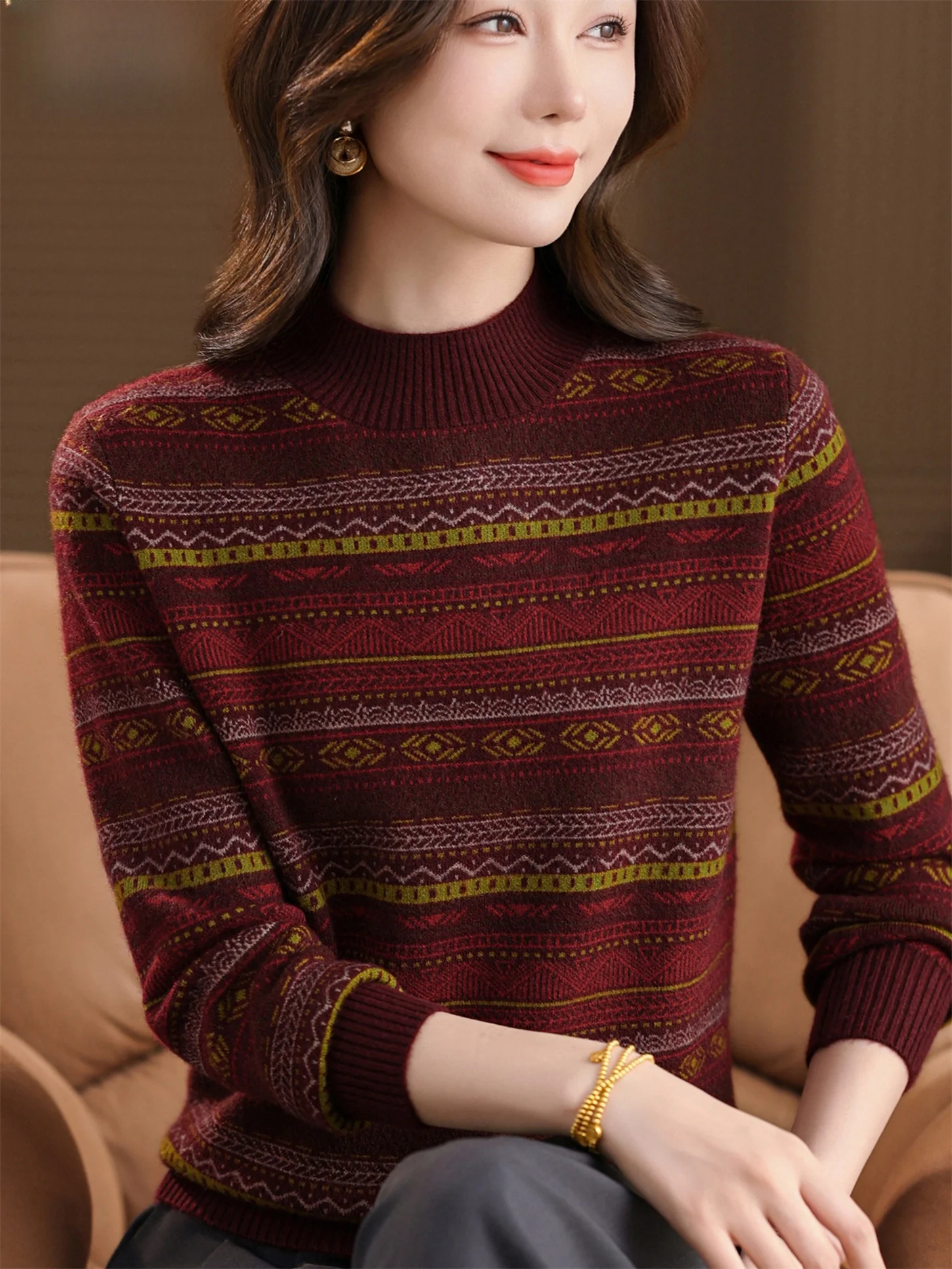 

Slimming Effect Wool Blend Knit Top Comfortable Warm Inner Wear Loose Fit Mommy Style Autumn Winter Fashion for Middle-Aged W...