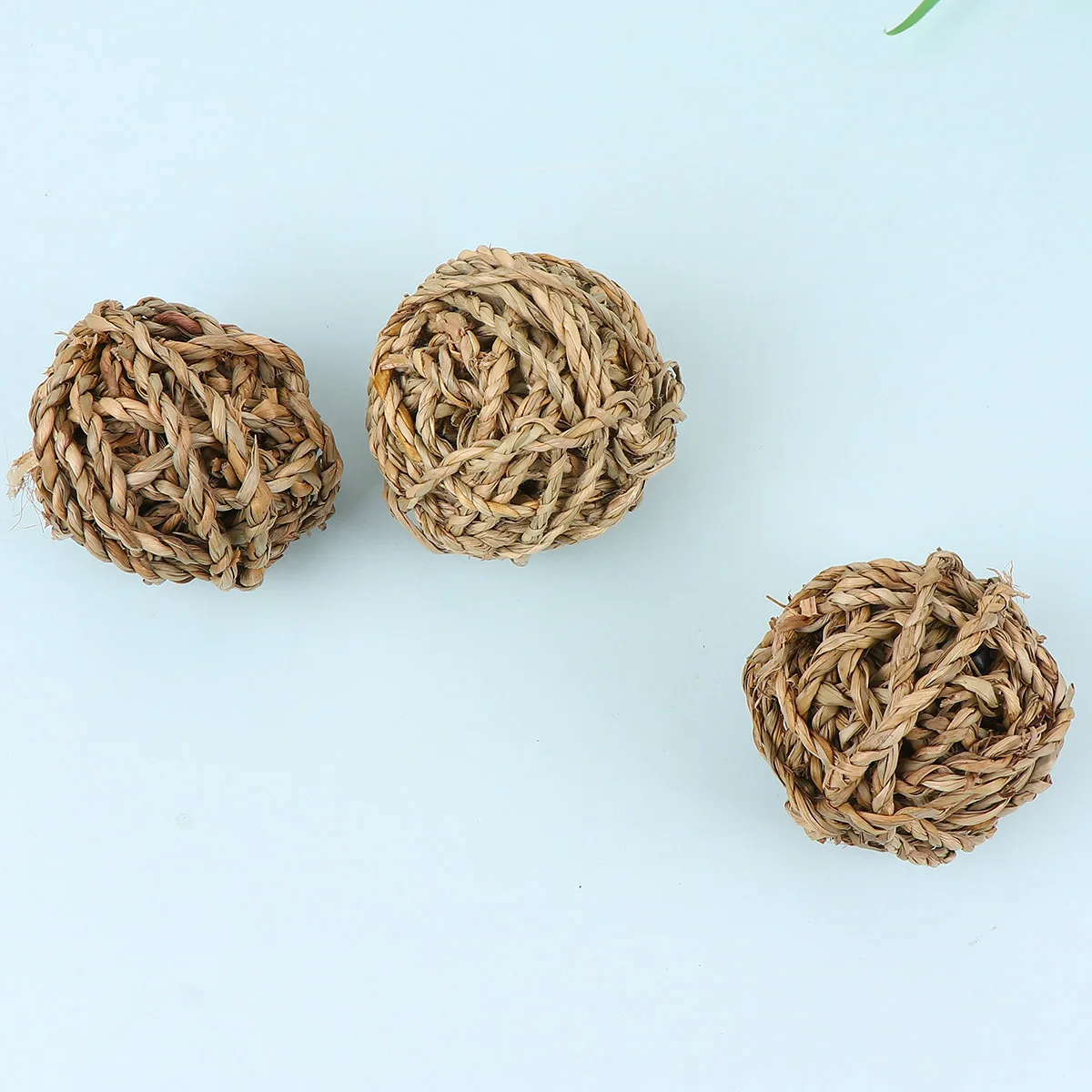 

3pcs Parrot Straw Ball Chew Bird Rabbit Woven Grass Ball Interactive Playing Teeth Cleaning Pet Enrichment Activity Tool