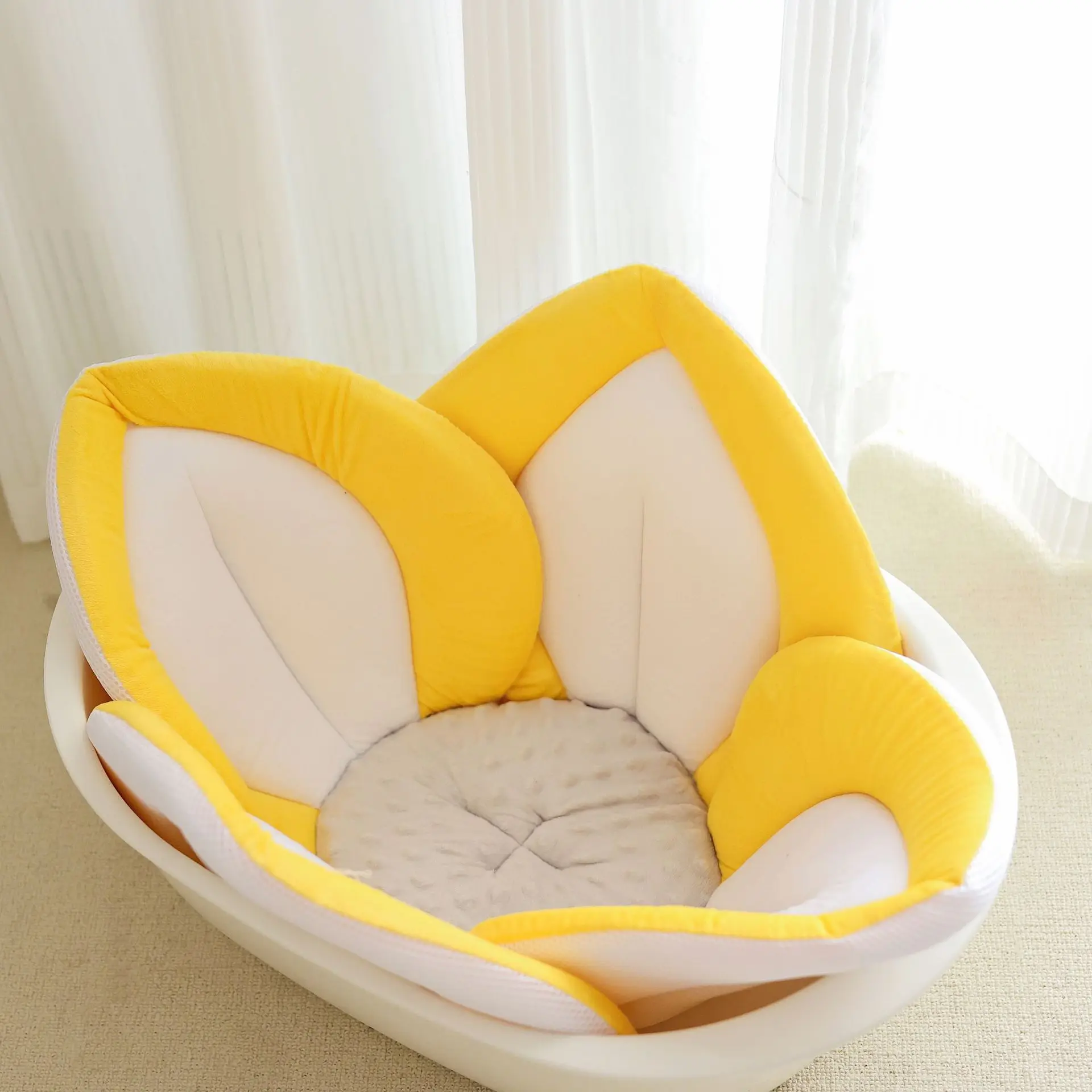 Blooming Bath Lotus Baby Bath Seat Plush Minky Baby Sink Bathtub Mat Cushion Safe Flower Seat for Newborns