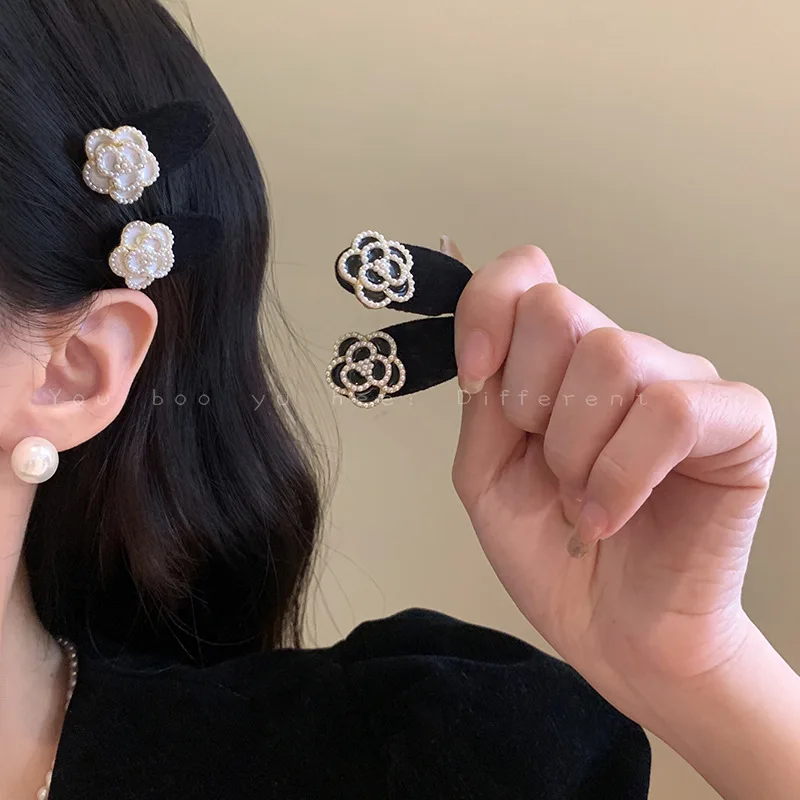 2Pcs Pearl Camellia Velvet Hairpin Women's Retro Side Short Hair Forehead Bangs Clip Flower Headgear Hair Accessories