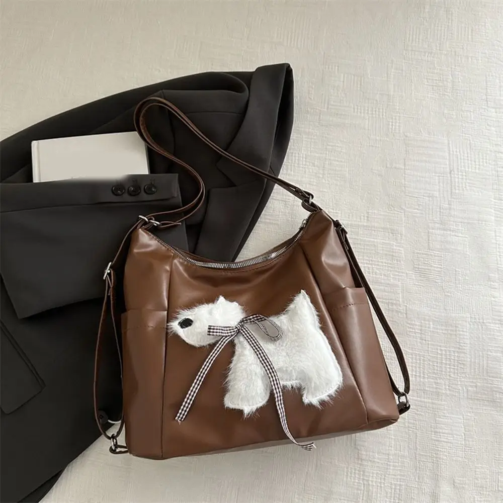 かわいいPUレザー女性用トートバッグ、無地ソフトな脇の下ポーチ、大容量プラッシュパピーカジュアルバックパック、旅行用