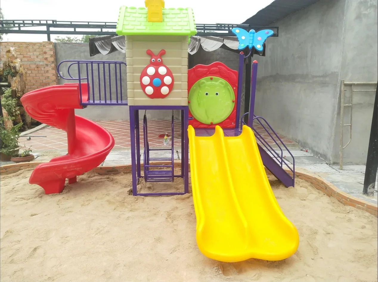 Commercial Kid outdoor park plastic slide kids entertainment playground