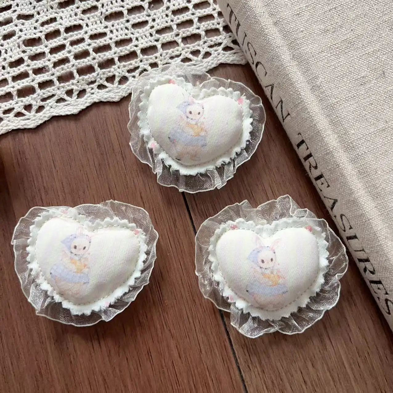 New Cute Stuffed Fabric Heart Bunny Lace Hair Clip Brooch Pin DIY Bag Charm for Shoes Socks Clothing Embellishment  Quality