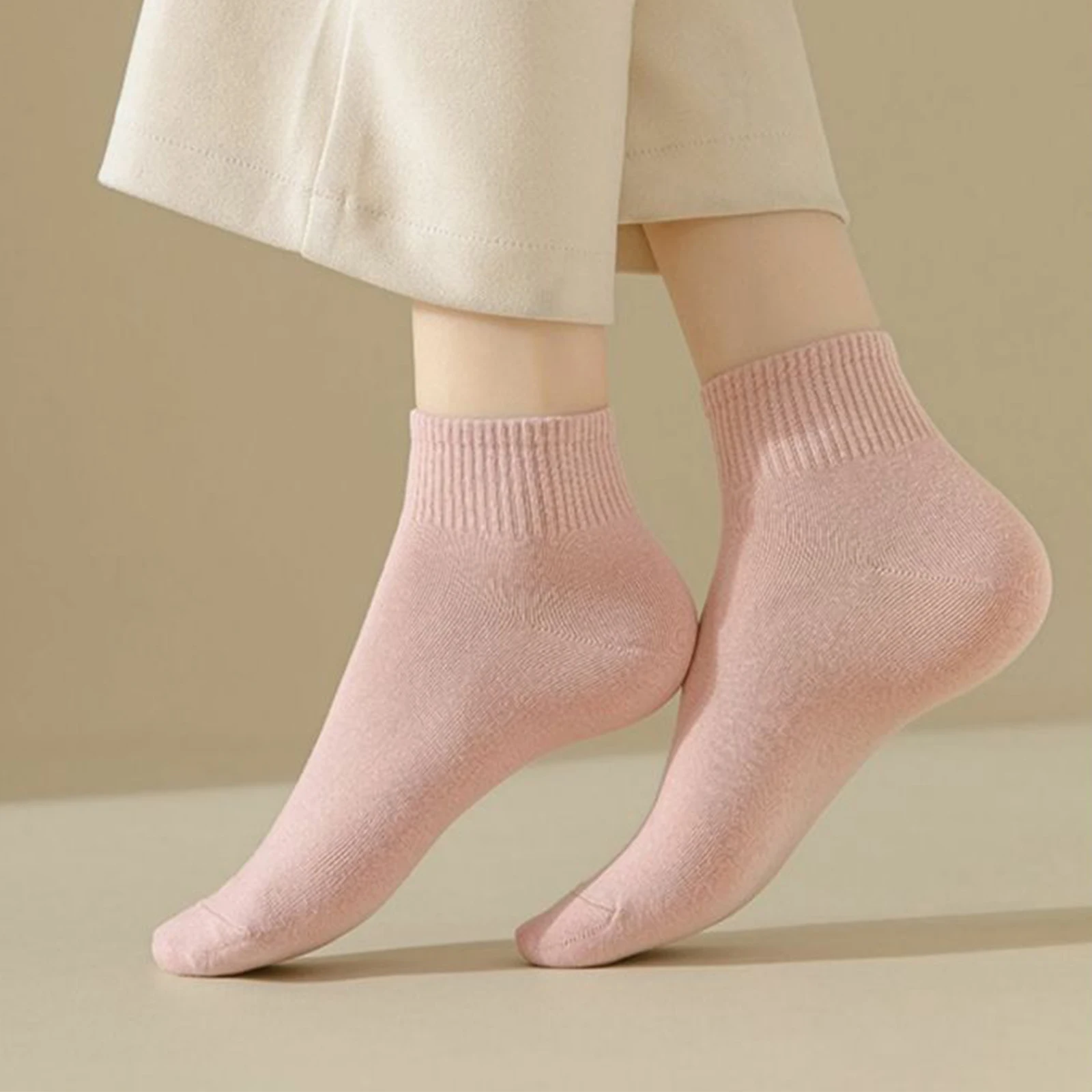 Women Solid Short Socks Fashion Casual Low Cut Socks Breathable Athletic Socks Multicolor Comfortable Daily Socks