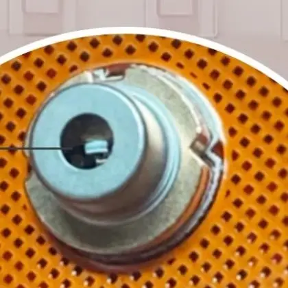 

650 нм терапевтическая шляпа красного света 96 лазерных диодов 5 МВт для выпадения и истончения волос с женским узором