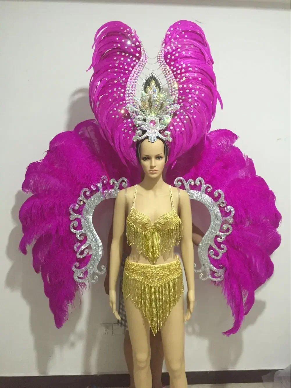 Feather Opening Atmospheric Stage Performance Costume, Samba Dance Ostrich Hair Backboard Head 1 Pack