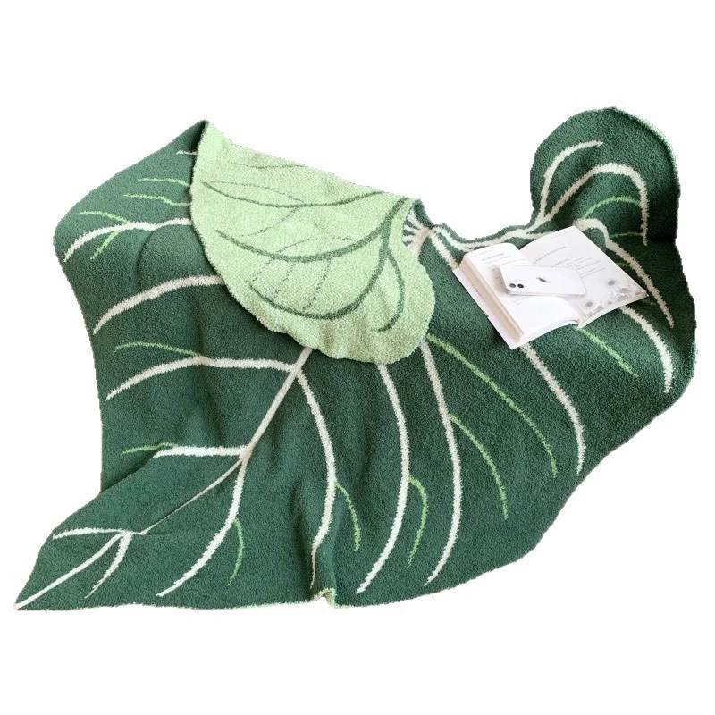Knitted office nap sofa cover blanket, half flannel leaf shaped blanket, home decoration blanket