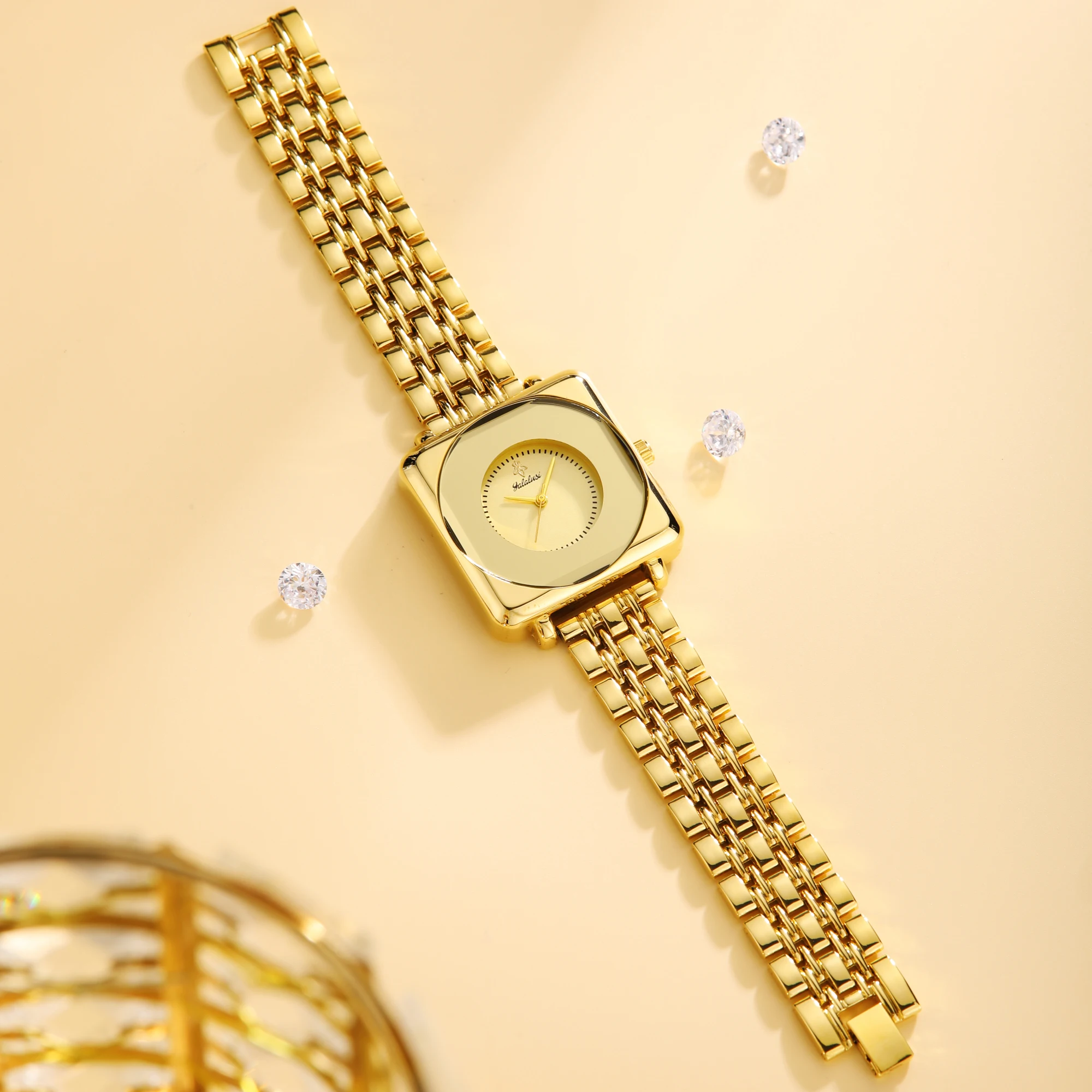 2025 حار العلامة التجارية حزام ساعة المرأة الفاخرة العلامة التجارية ساعة كوارتز بسيطة موضة ساعات مربعة بسيطة جودة مطلية بالذهب