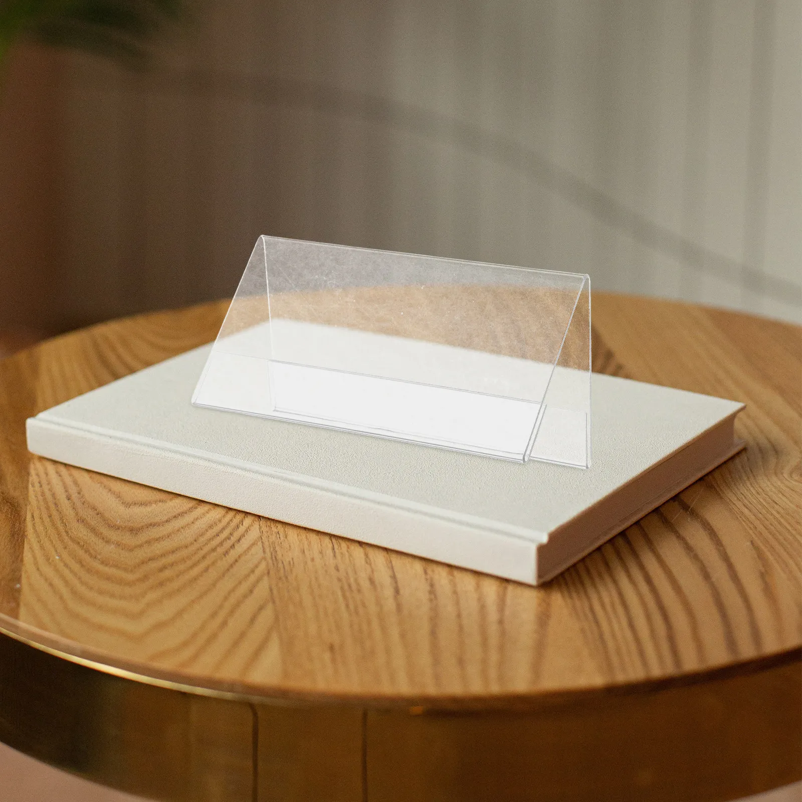 10Pcs Desktop Transparent Name Tag V Shaped Table Tent Cards Clear Name Plate Holder for Conference Meeting Event Use