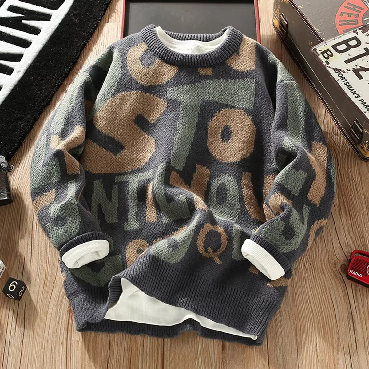 Caldo maglione lavorato a maglia da uomo con lettera ricamata lunga Sve Retro Casual strato base autunno inverno Faionable poliestere F...