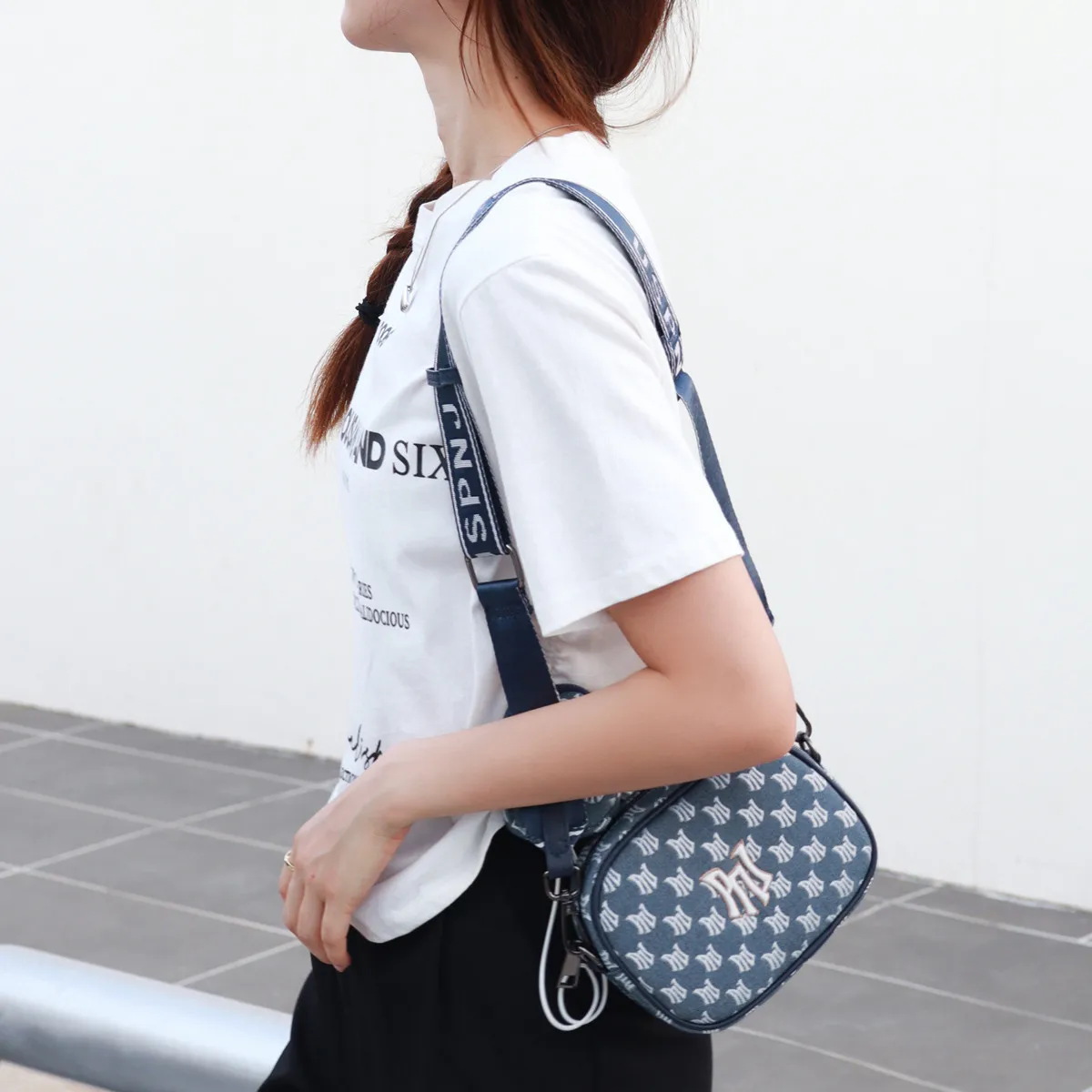 PNJ Manchurian messenger bag women's casual 2024 new fashion shoulder bag fresh trend satchel nylon