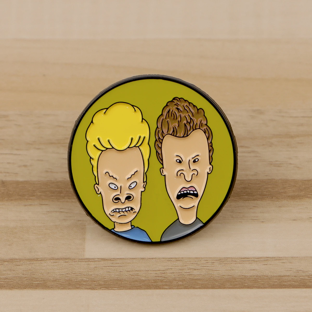 Cartoon TV Show Men Broches para Vestuário, Esmalte Pin, Lapel Pins para Mochilas, Emblemas De Metal, Decorações De Jóias